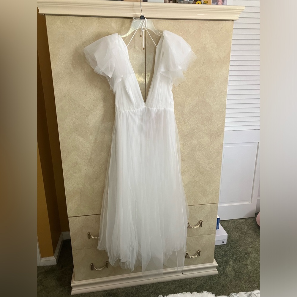 Selfie Leslie White Dress
